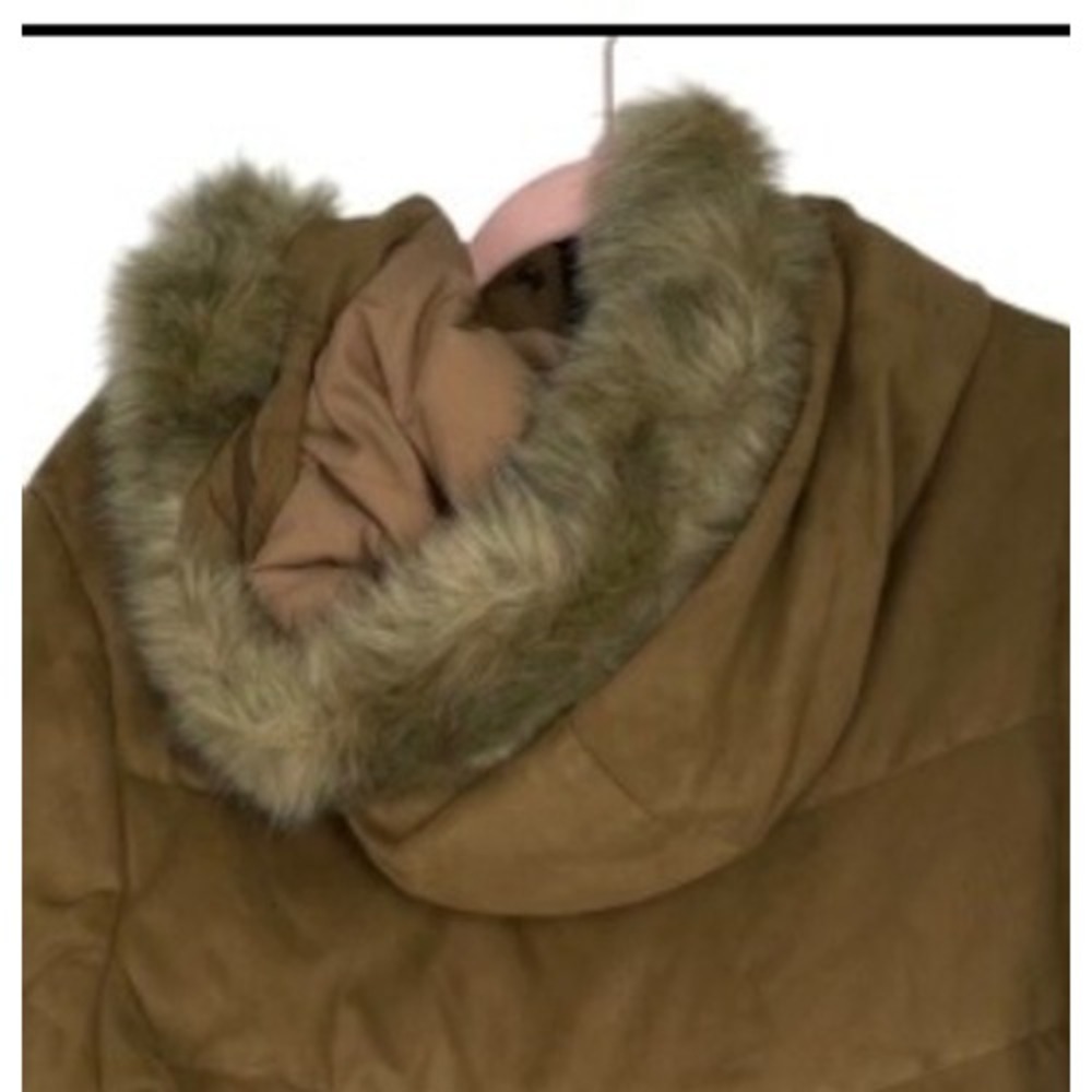 L.L.Bean Women's Tan Faux Suede Fur Trim Puffer Gorpcore Winter Jacket Size XL - Picture 9 of 10